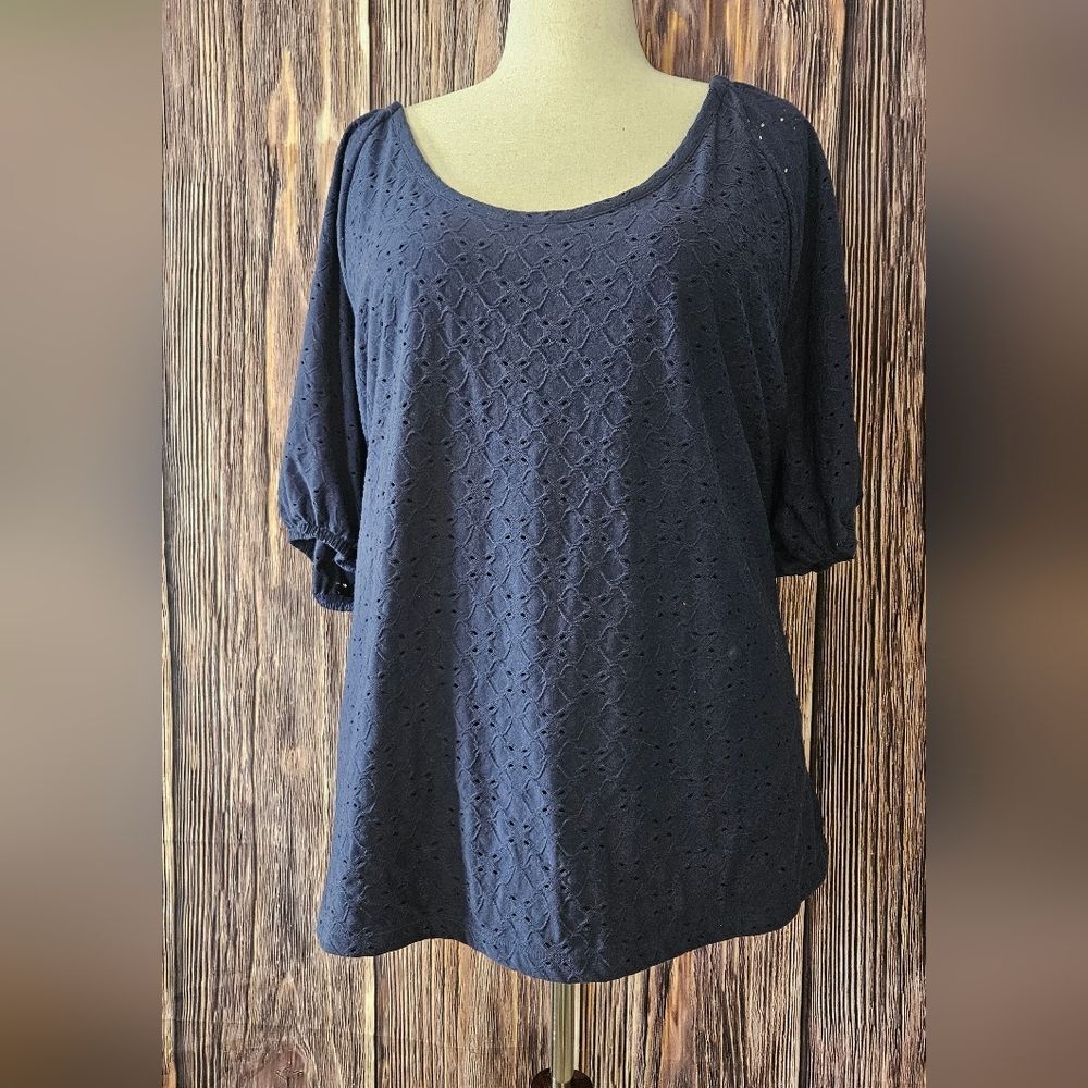 Ava & Viv Eyelet Scoop Neck Top Plus Size 1X